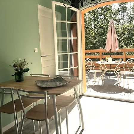 La Mesange Bleue Apartment