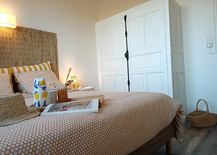 La Mesange Bleue Cénac-et-Saint-Julien